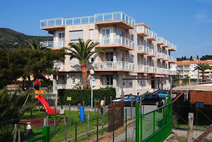 ألبينغا Residence Riviera المظهر الخارجي الصورة